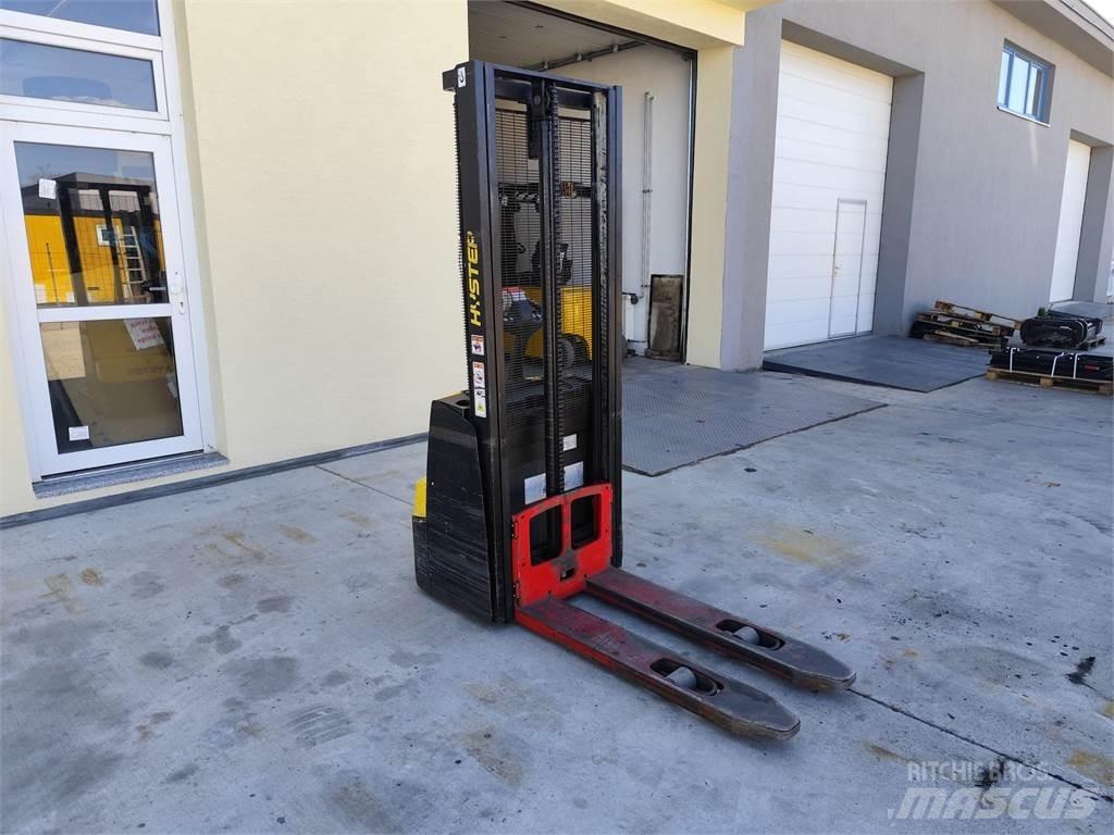 Hyster S1.0E Deichselstapler