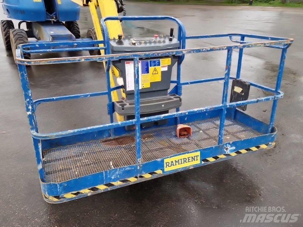 JLG 460 SJ Teleskopbühnen