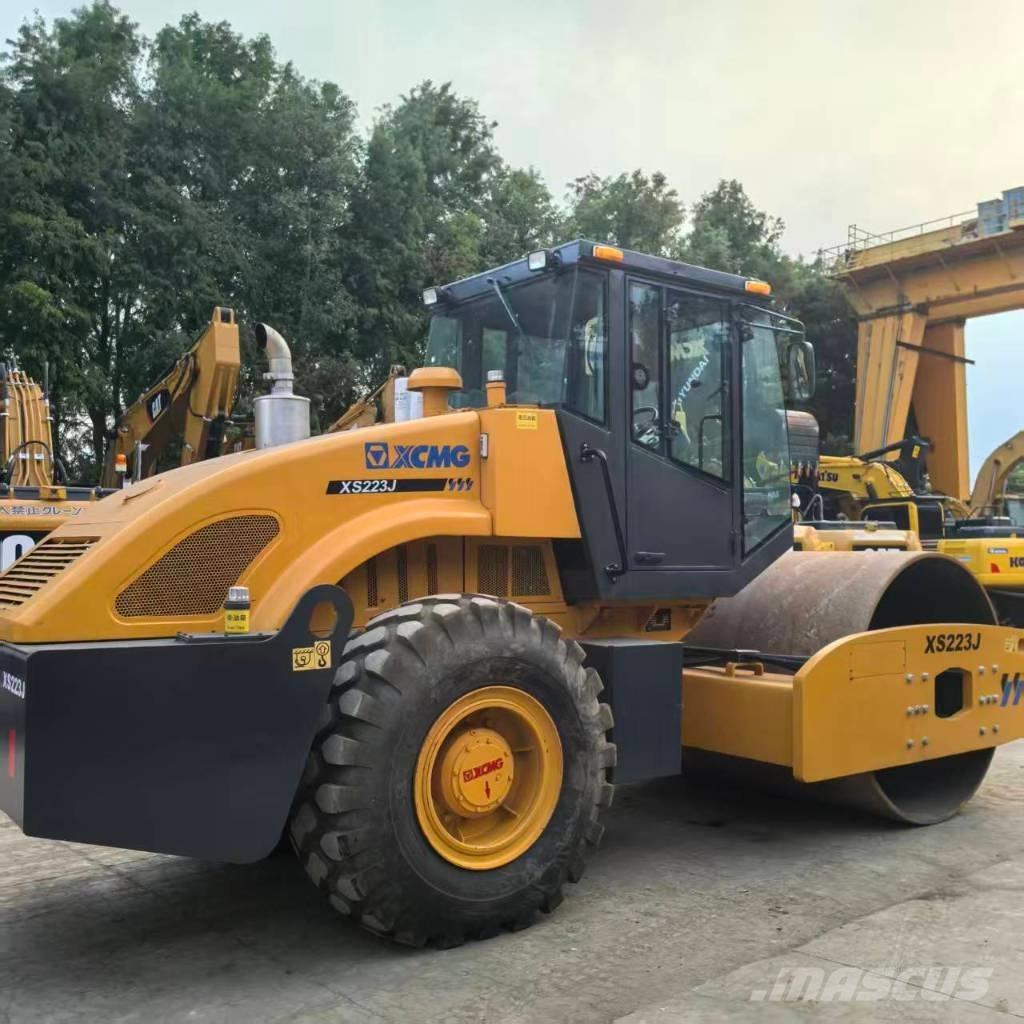 XCMG XS 223 J Walzenzüge