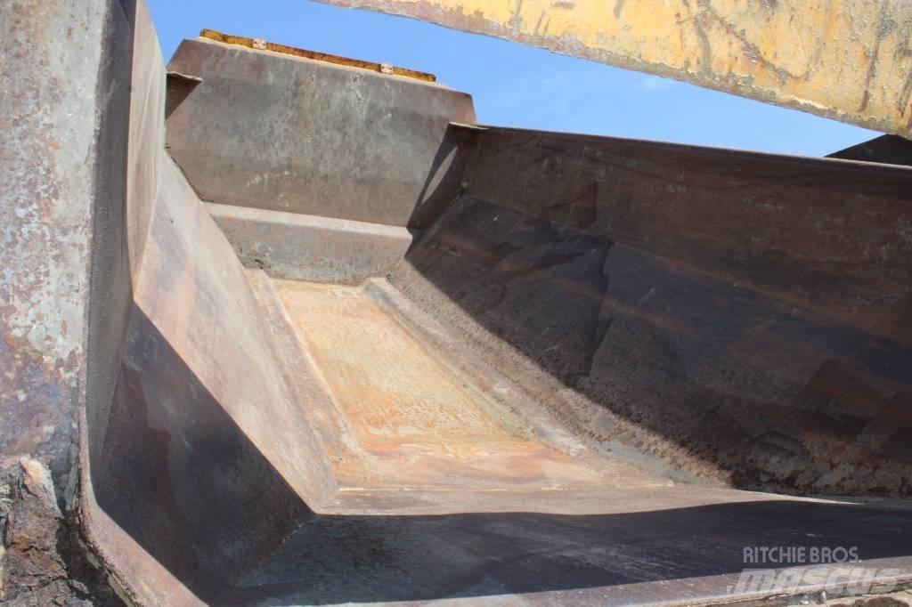Volvo A 25 C 6x6 Dumper - Knickgelenk