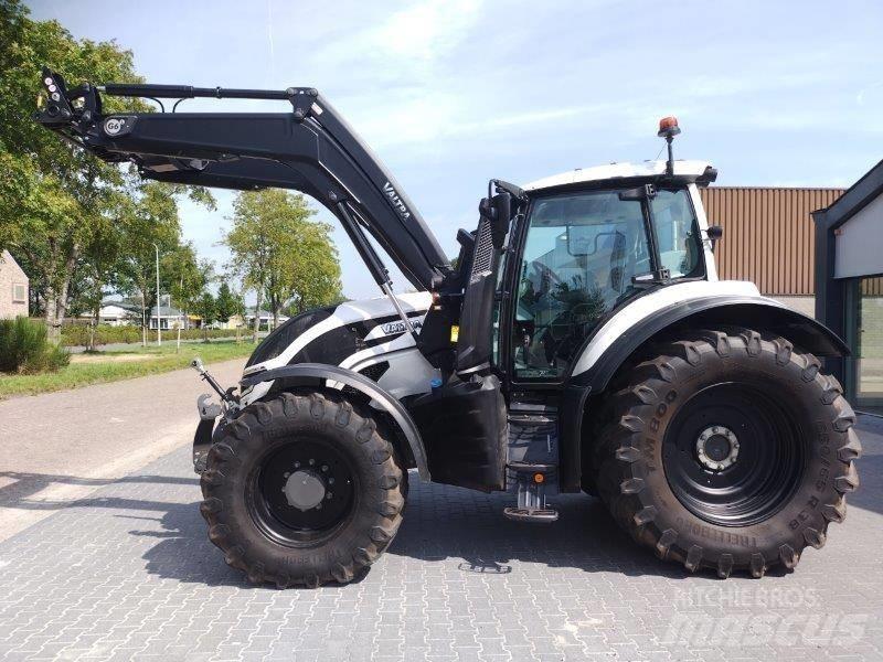 Valtra T 175 A Traktoren