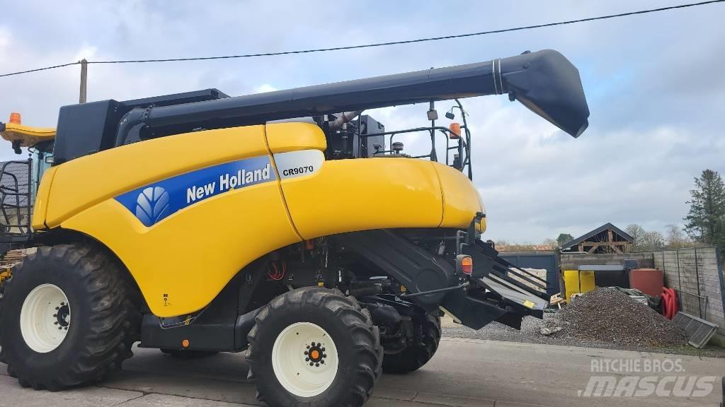 New Holland CR9070 Mähdrescher