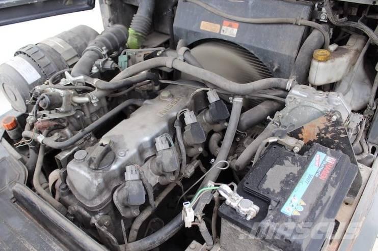 Nissan DX25LPG Gasstapler