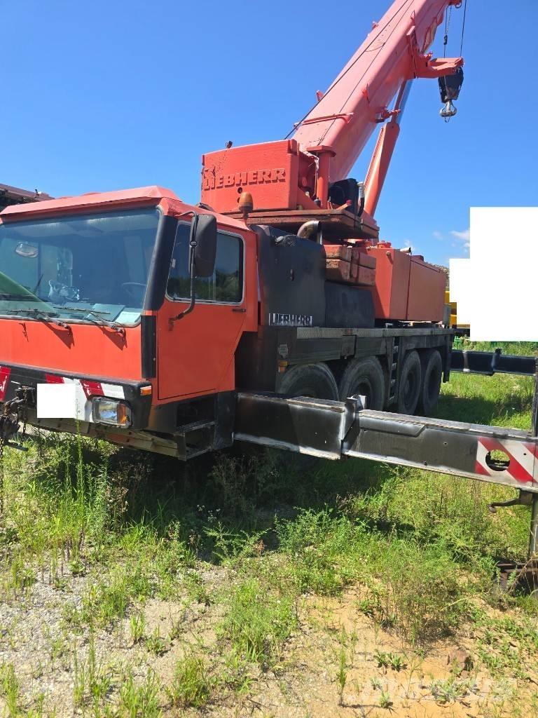 Liebherr LTM 1090-2 All-Terrain-Krane