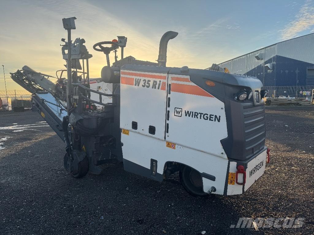 Wirtgen W 35 RI Asphaltfräsen