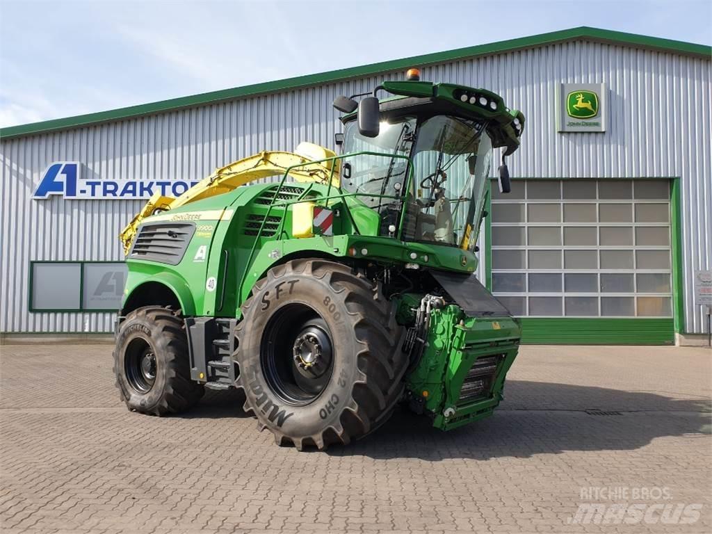 John Deere 9900 Feldhäcksler