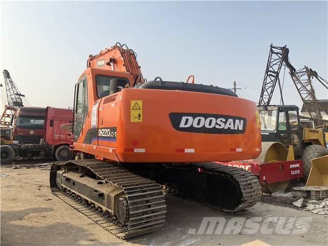Doosan DH220LC-7 Raupenbagger