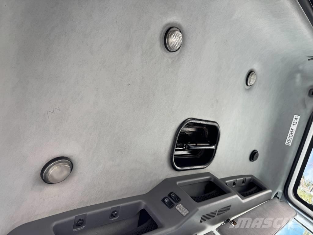 Mack Granite GU 813 Absetzkipper