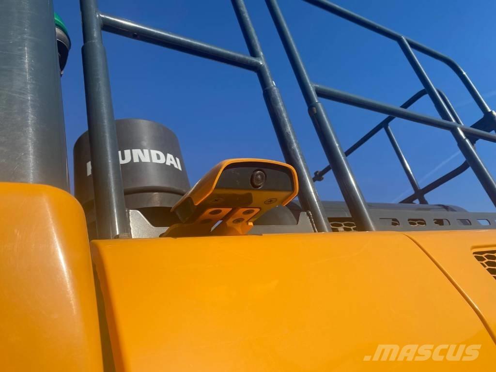 Hyundai HX220L Raupenbagger