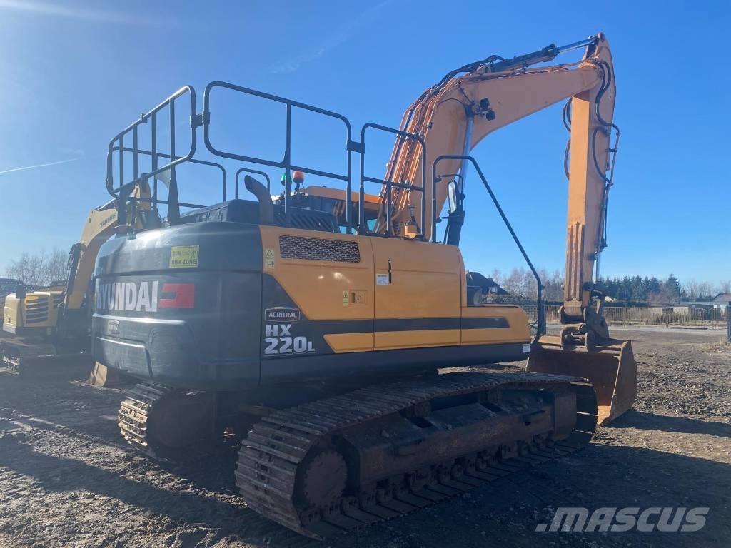 Hyundai HX220L Raupenbagger