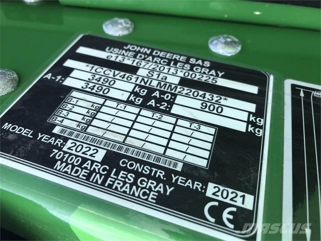 John Deere V461M Rundballenpressen