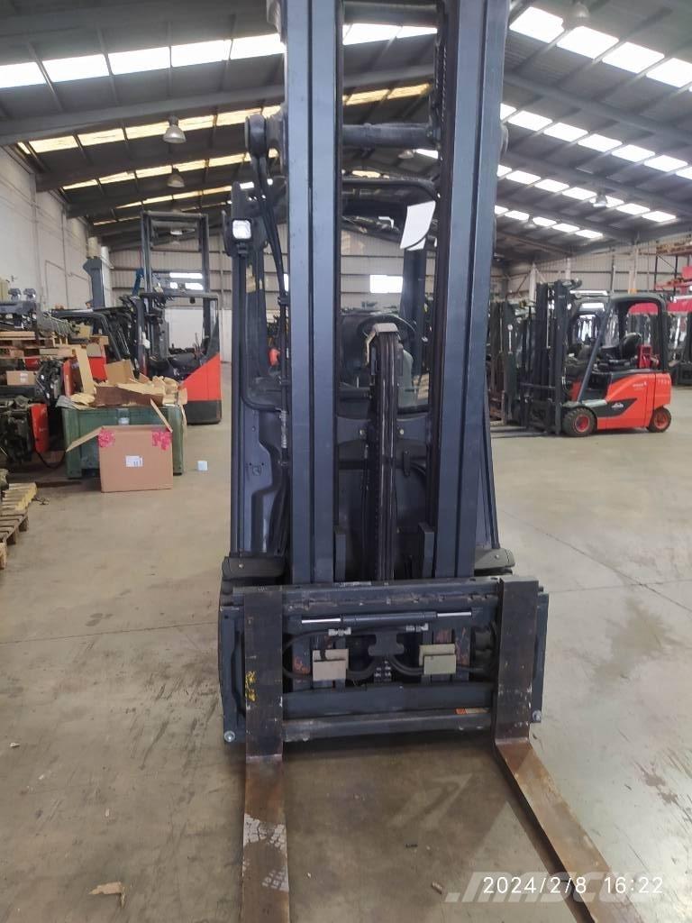 Linde E30/600 Elektrostapler