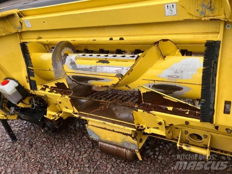 John Deere 8400 Selbstfahrende Häcksler