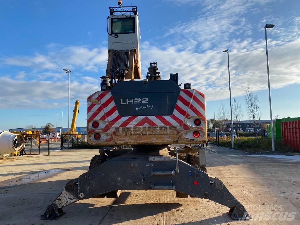 Liebherr LH 22 M Materialumschlag