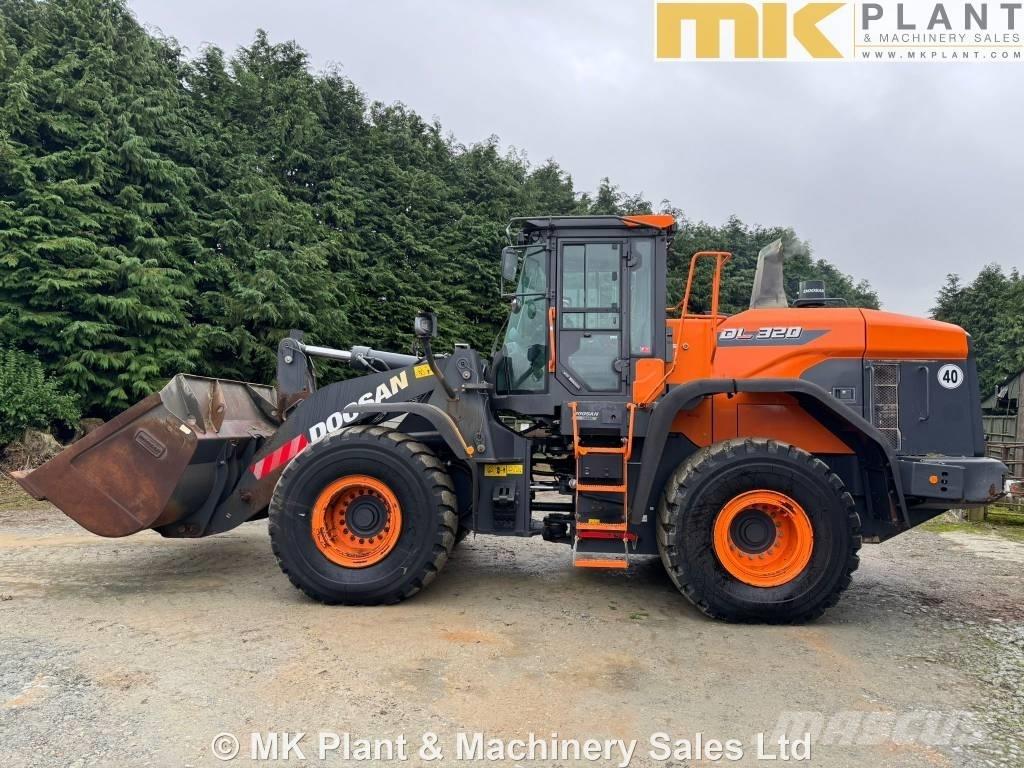 Doosan DL 320-7 Radlader