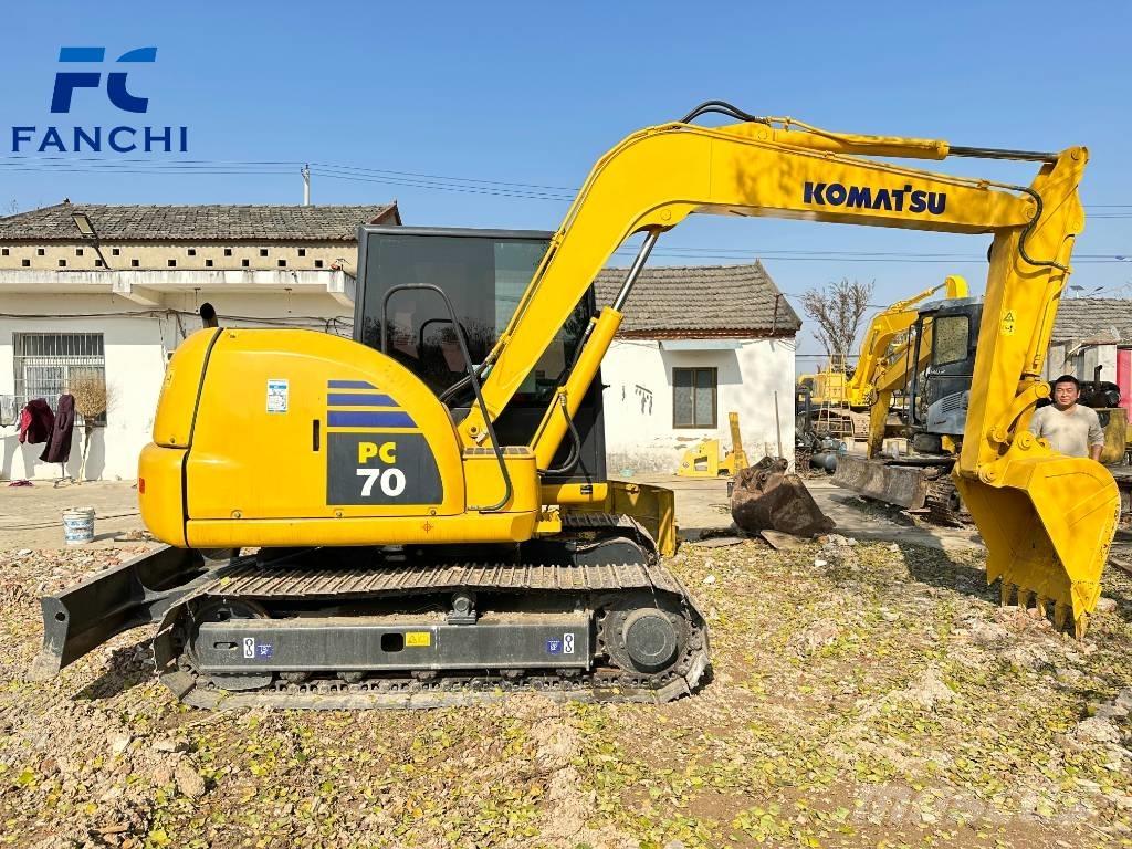 Komatsu PC 70 Crawler excavators