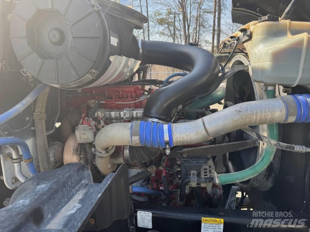 Mack GU433 Kipper