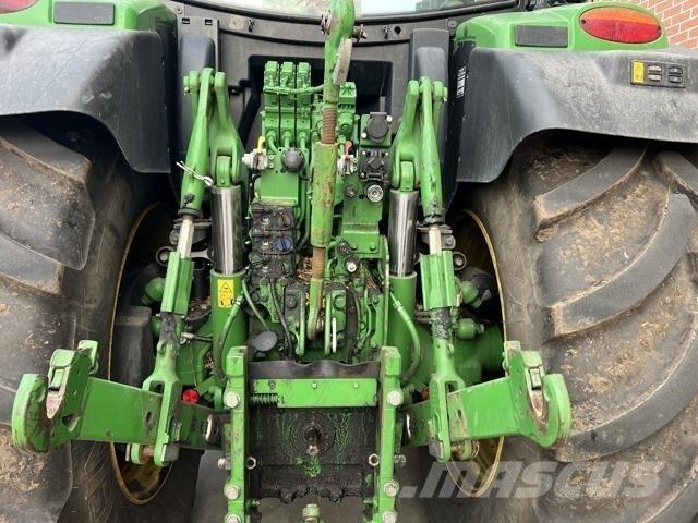 John Deere 6R 215 Traktoren