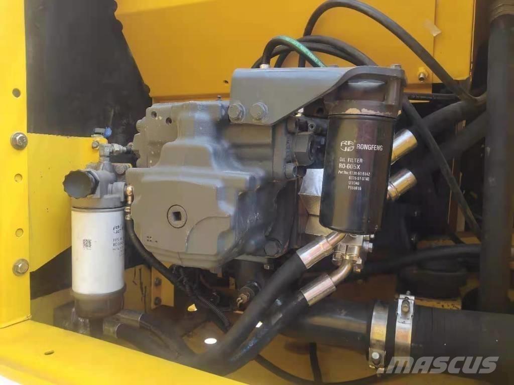 Komatsu 220-8 Raupenbagger