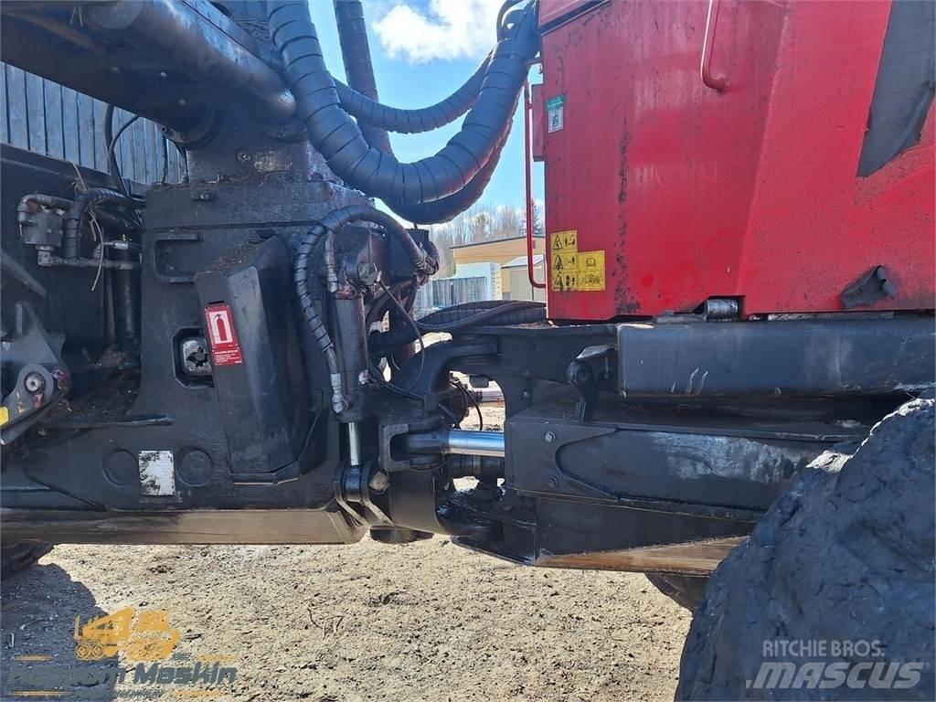 Komatsu 895 Harvester