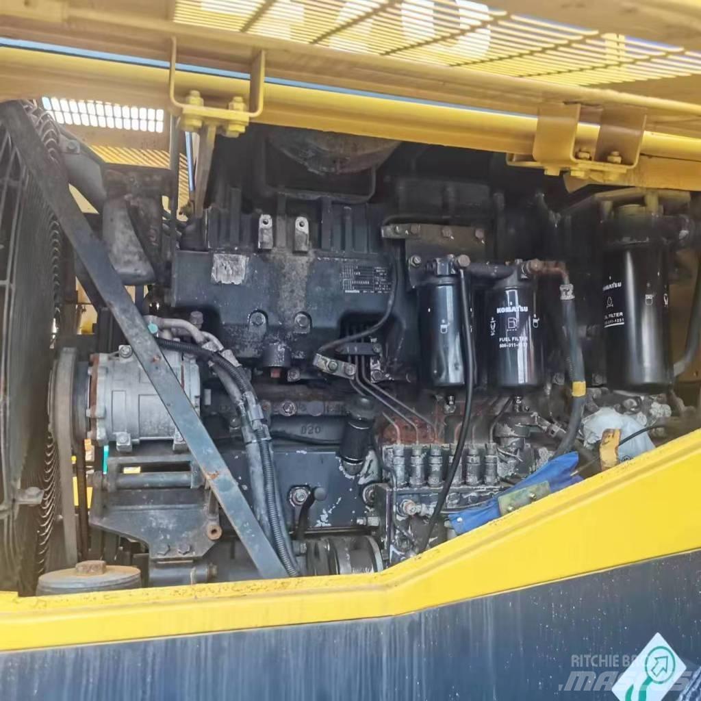 Komatsu WA 320-5 Radlader