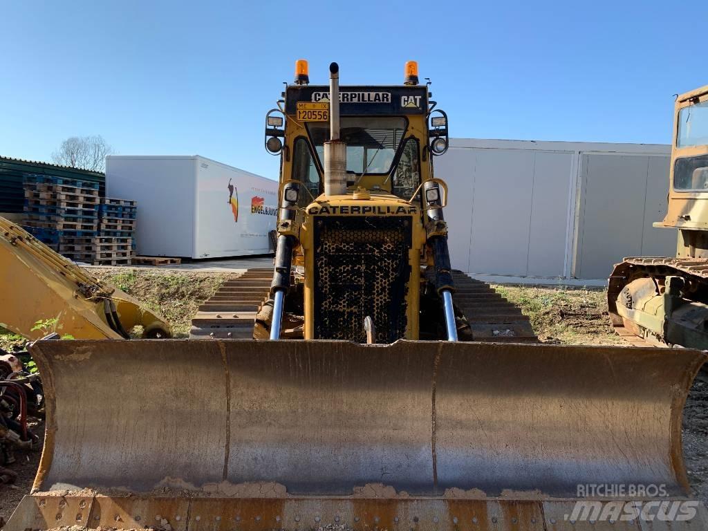 CAT D5B Bulldozer
