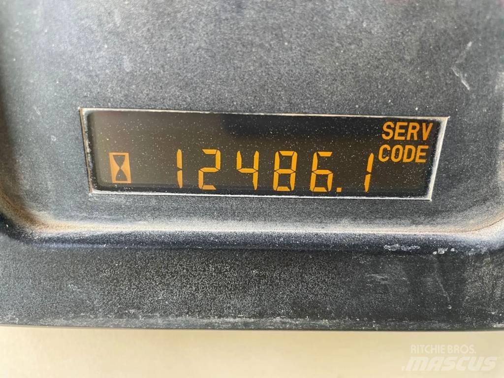 CAT 14H Grader