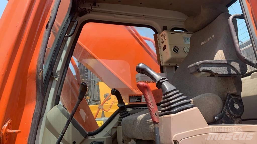Doosan DH 300 LC-7 Raupenbagger