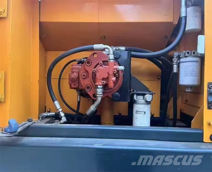 Hyundai R220LC-9S Raupenbagger