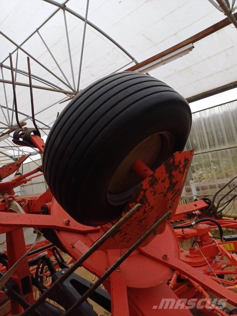 Kuhn GF 13012 Kreiselheuer/-wender