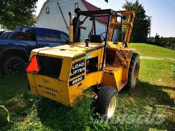 Load Lifter 2214-3 Geländestapler