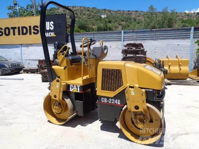 CAT CB224D Tandemwalzen