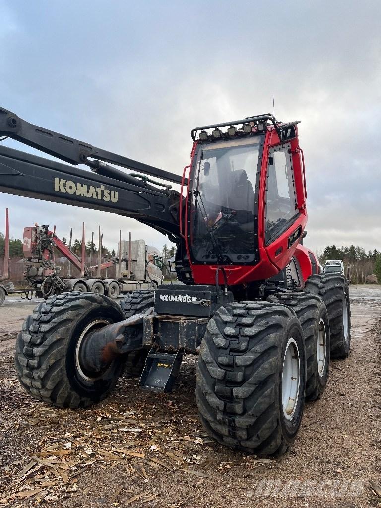 Komatsu 911 Harvester