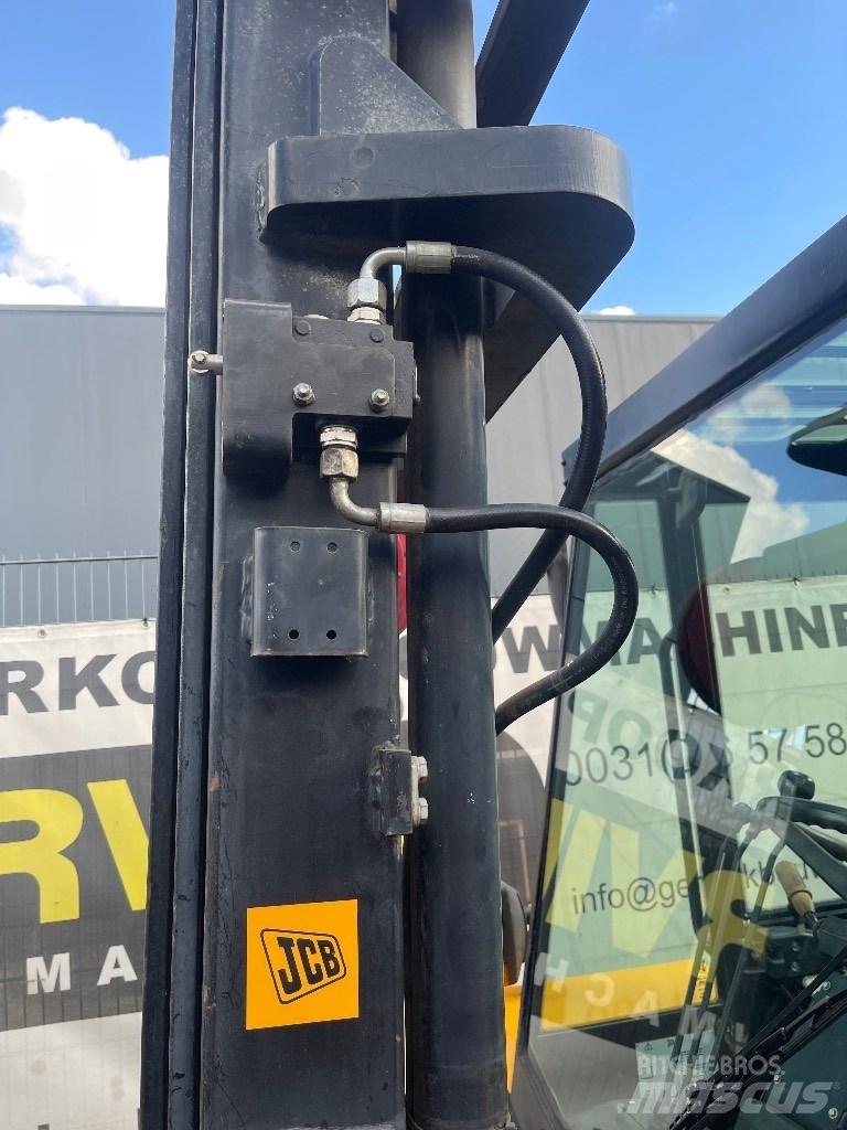 JCB 930 Geländestapler