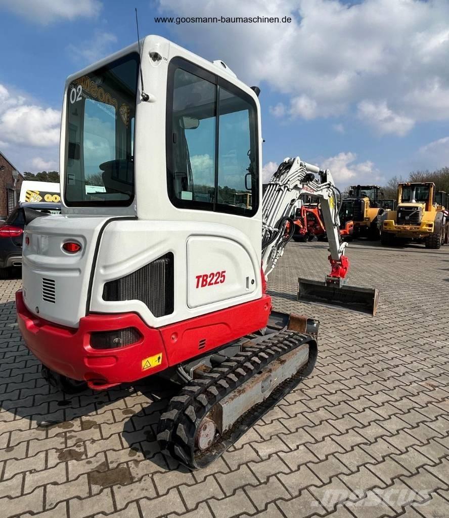Takeuchi TB 225 Minibagger < 7t