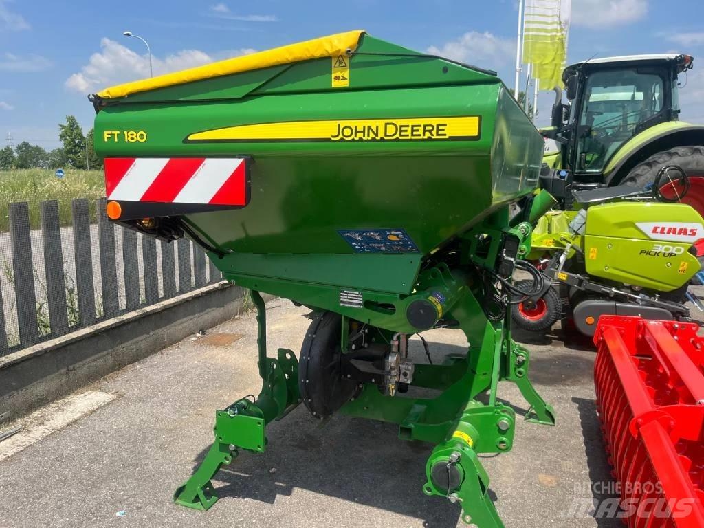 John Deere FT 180 Mineraldüngerstreuer
