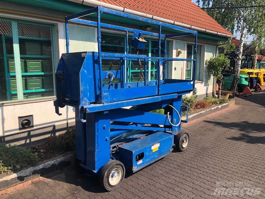 UpRight SL20   V-3296 Personenaufzüge
