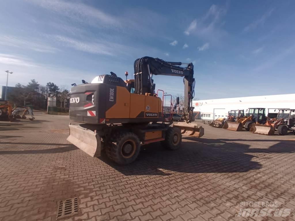 Volvo EW 180 E Mobilbagger