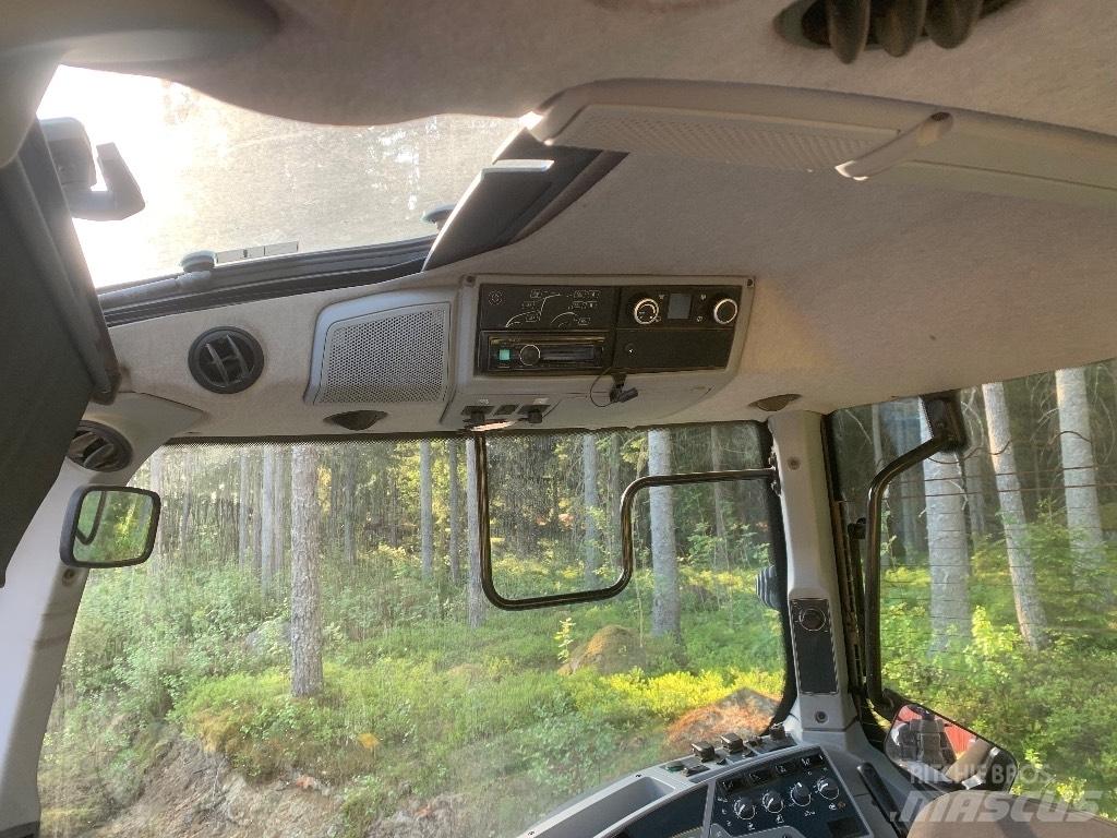 Valtra N 174 Traktoren