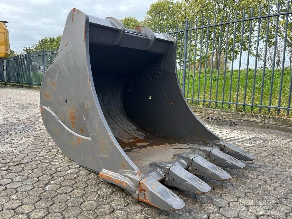 Volvo EC355 Bucket Schaufeln