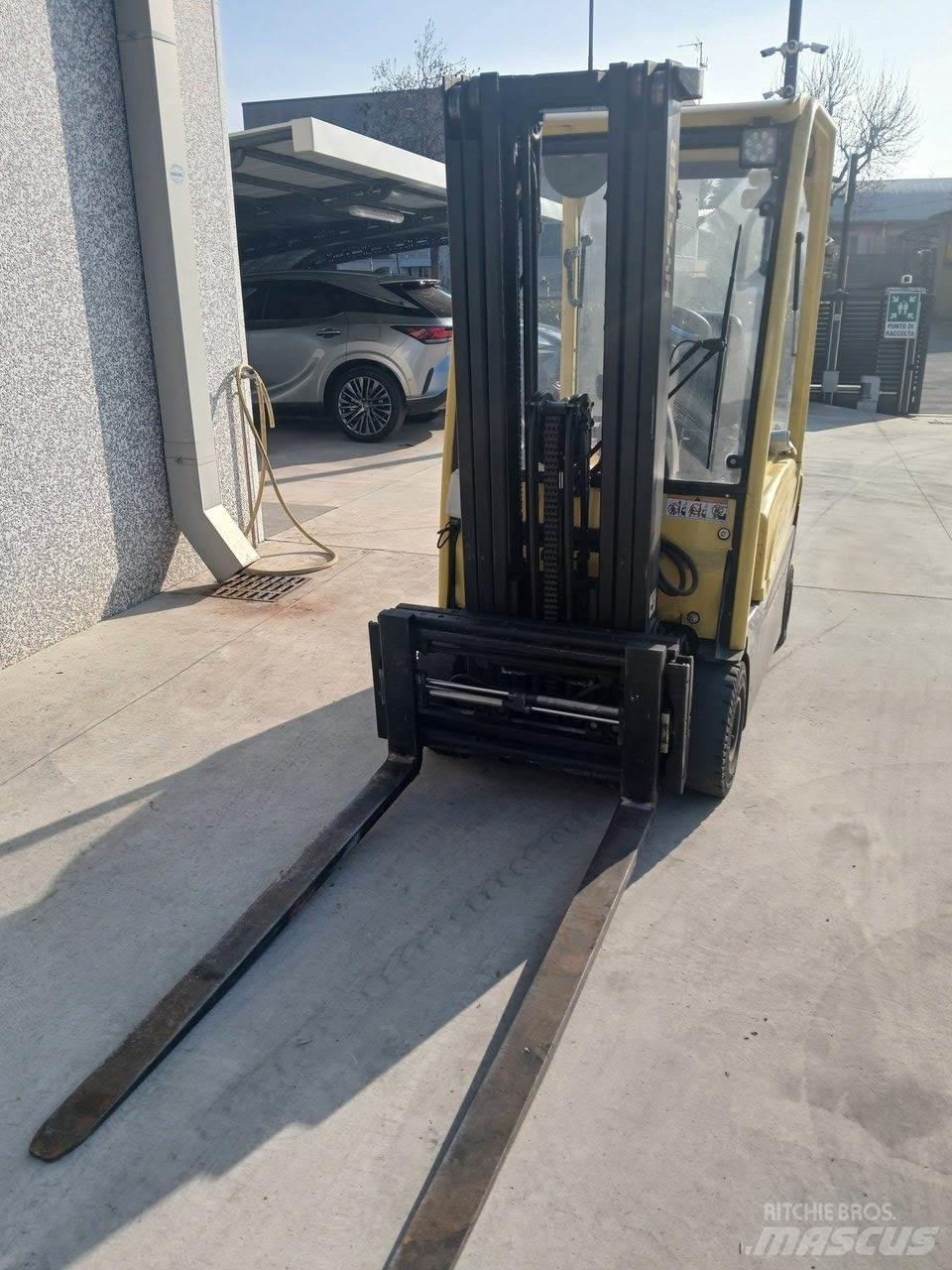Hyster J1.6XNMWB Elektrostapler