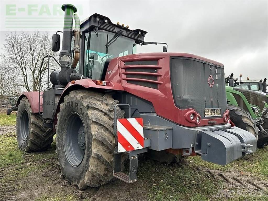 Kirovets k-743 Traktoren