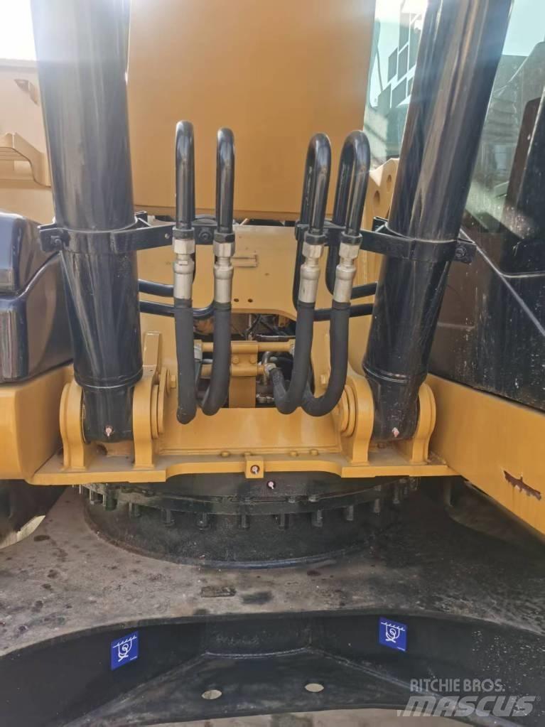 CAT 320d2 Raupenbagger