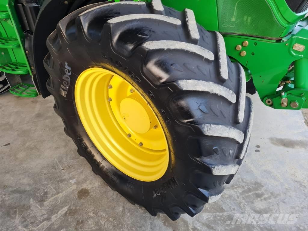 John Deere 6190 R Traktoren