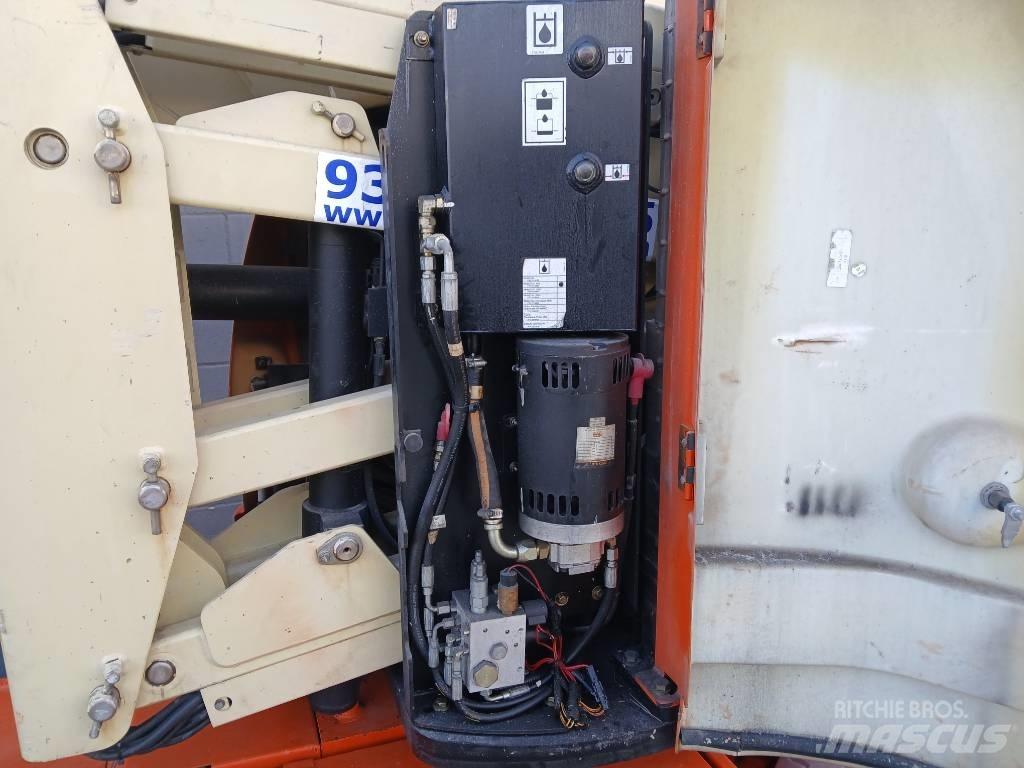 JLG E300AJP Gelenkteleskoparbeitsbühnen