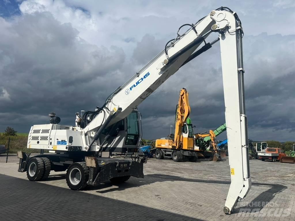Fuchs MHL 335 Materialumschlag