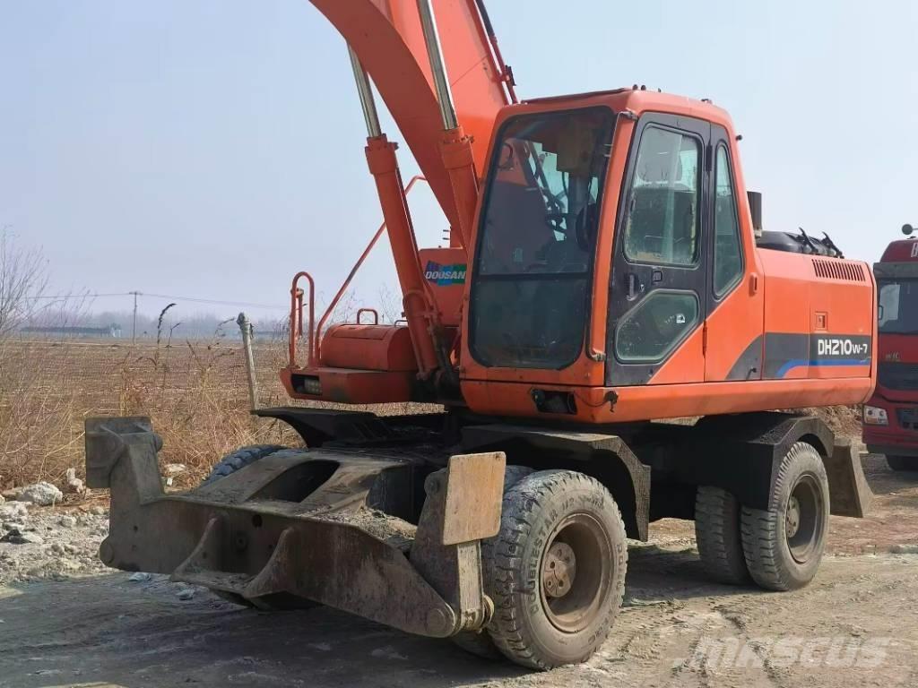 Doosan DH210W-7 Mobilbagger