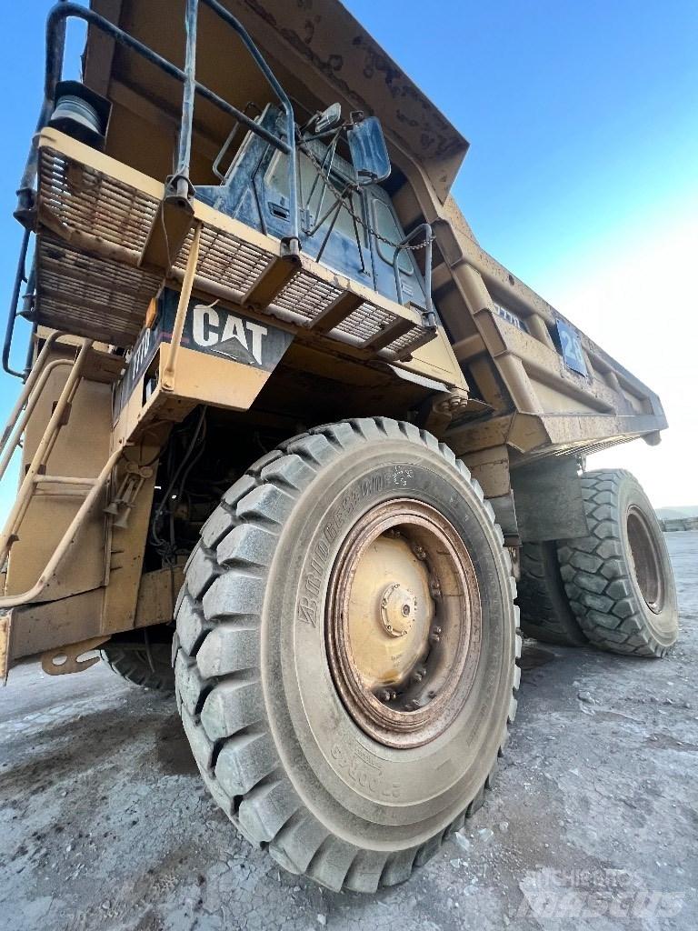 CAT 777D Minidumper