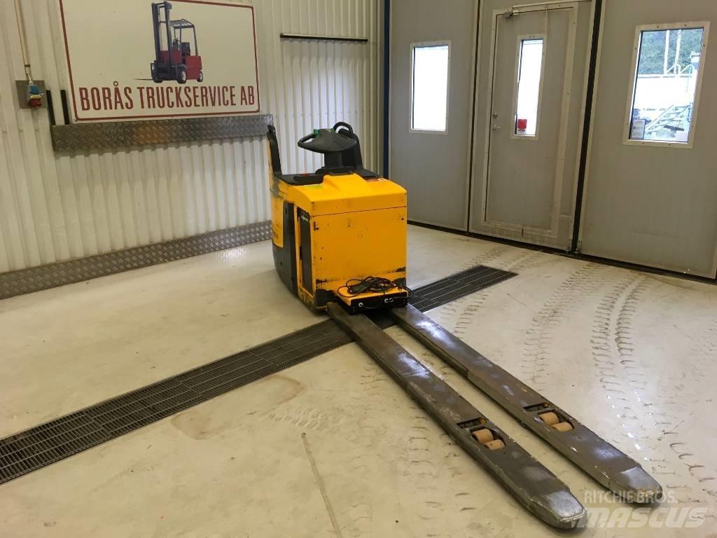 Jungheinrich ERE 225 Gabelstapler mit Fahrerstand