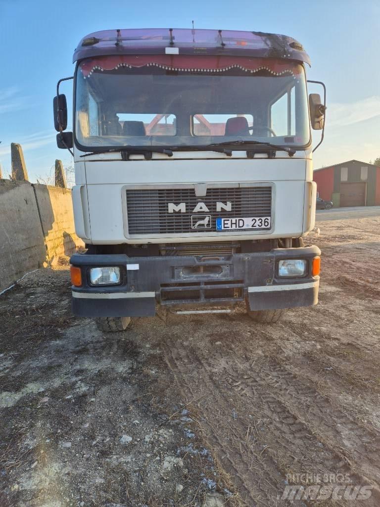 MAN 26.322 Kipplader